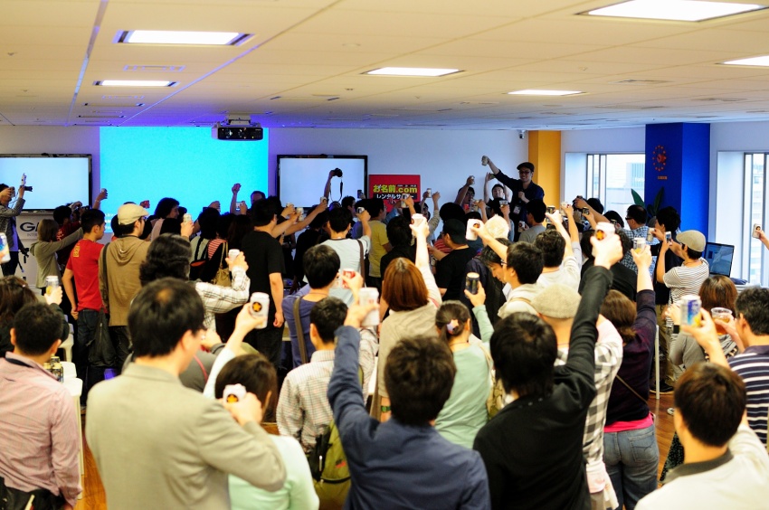 今年のWordCampTokyo2013の実行委員長、大串さんによる乾杯。
